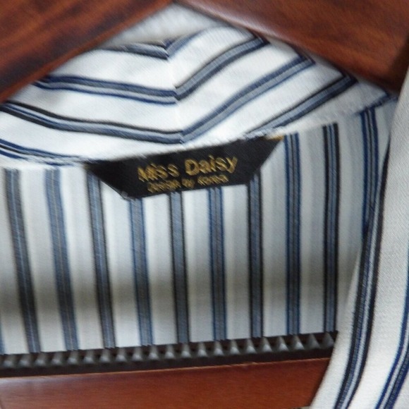 Miss Daisy Blouse Womens Size Small‎ Striped Long Sleeve V neck Sheer - Picture 4 of 9